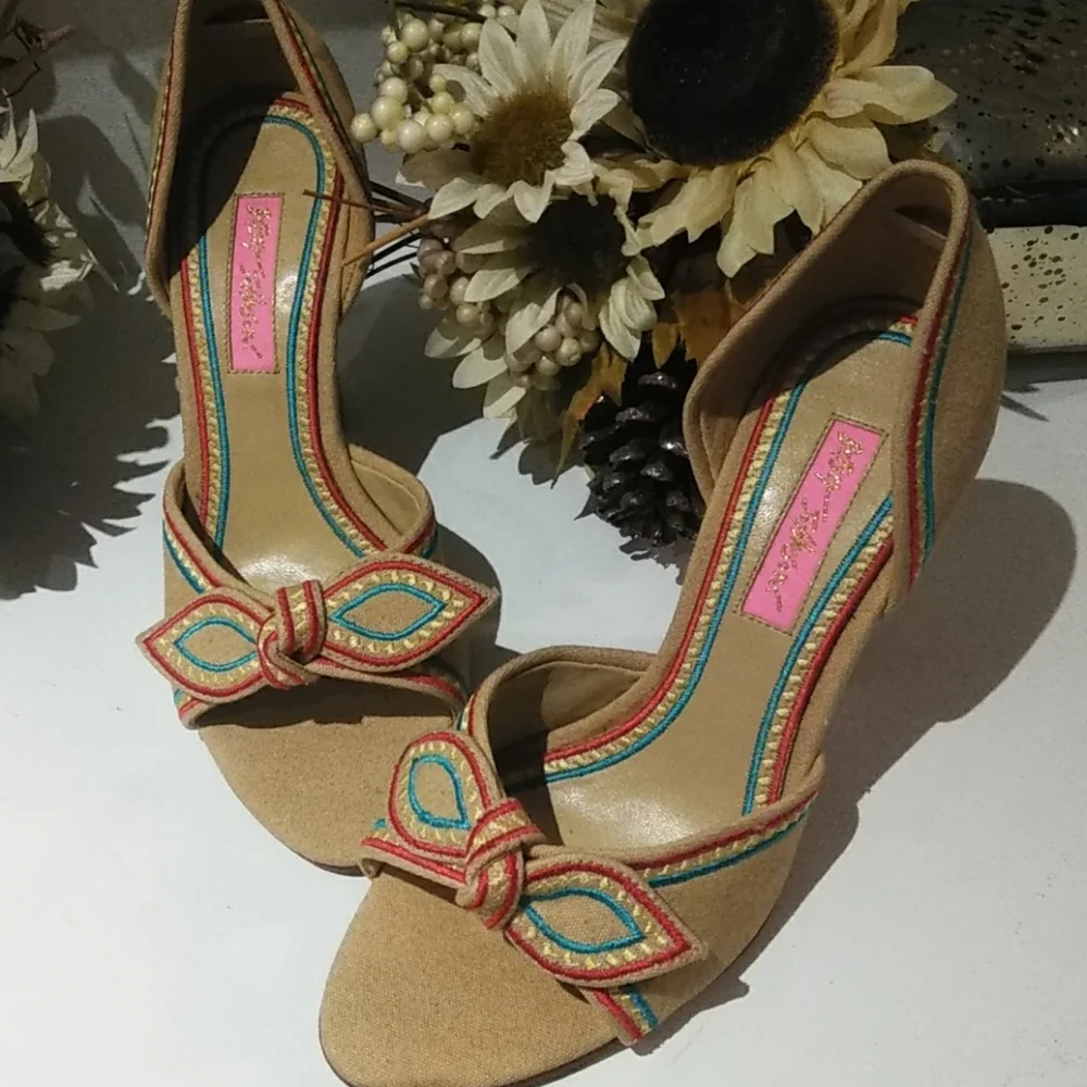 Betsy Johnson Shoes - Picture 5 of 5